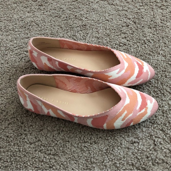 Kelly & Katie Pink Peach Slip On Flats - Picture 2 of 10